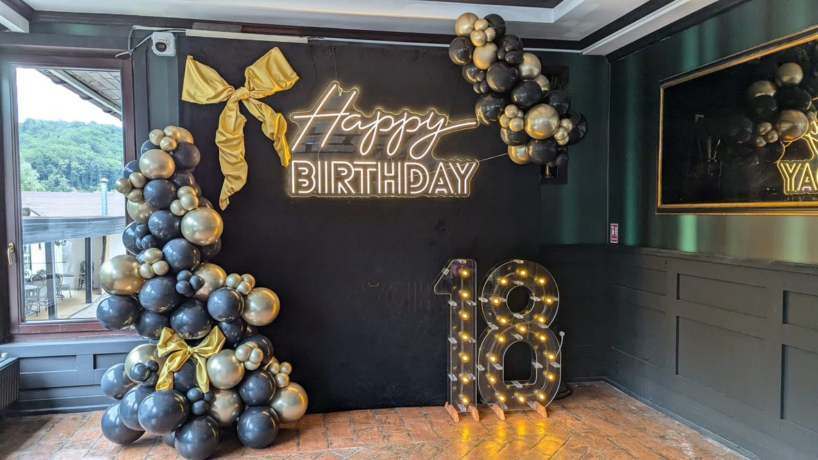 Decoratiuni pentru evenimente? Incearca semnele LED neon si literele volumetrice!
