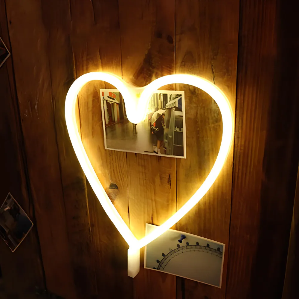 Lampa LED Neon Inima, Lumina Calda, cu Baterii si USB