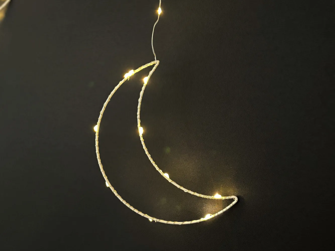 Ghirlanda Luminoasa Decorativa 2.5M cu Semilune si miniLEDuri, 8 Programe, Lumina Calda, Conectabila 10M, de Exterior