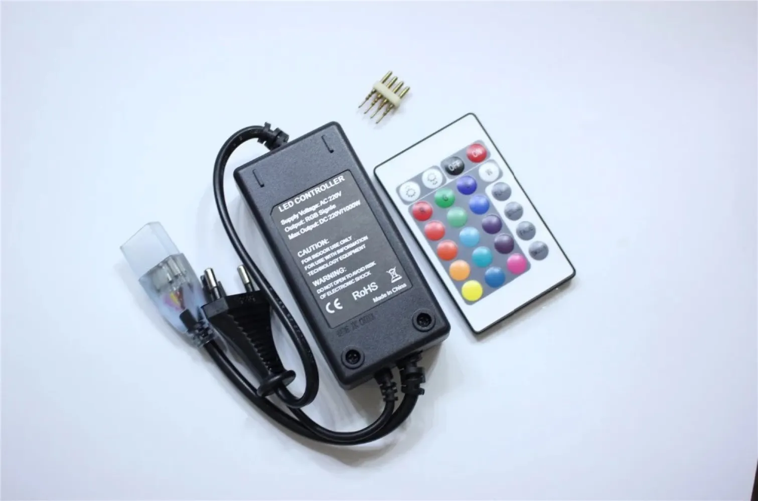 Controller RGB 220 V cu 4 Functii si Telecomanda