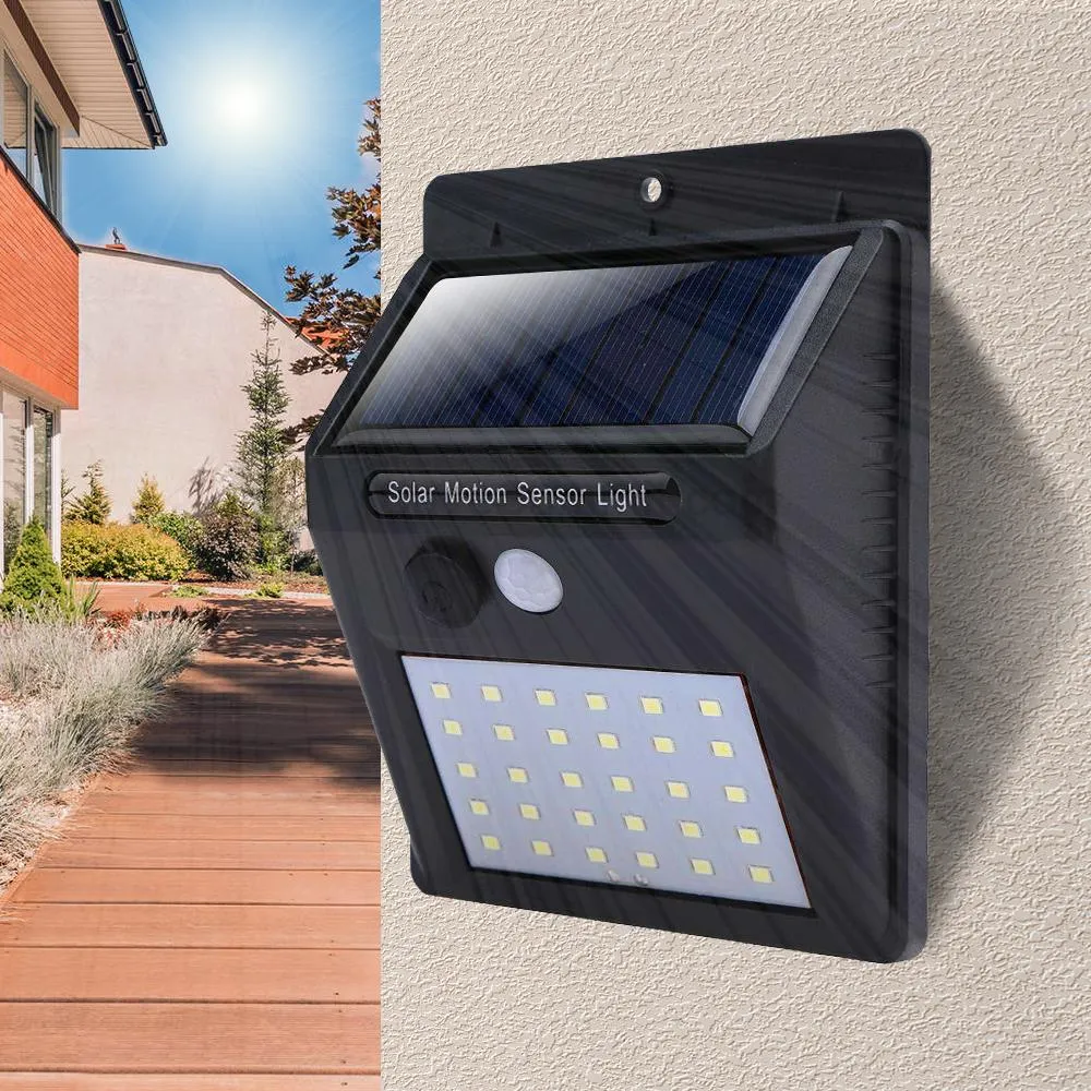 Set 4 Lampi Solare de Perete cu 30 LEDuri, Senzor de Miscare si Lumina