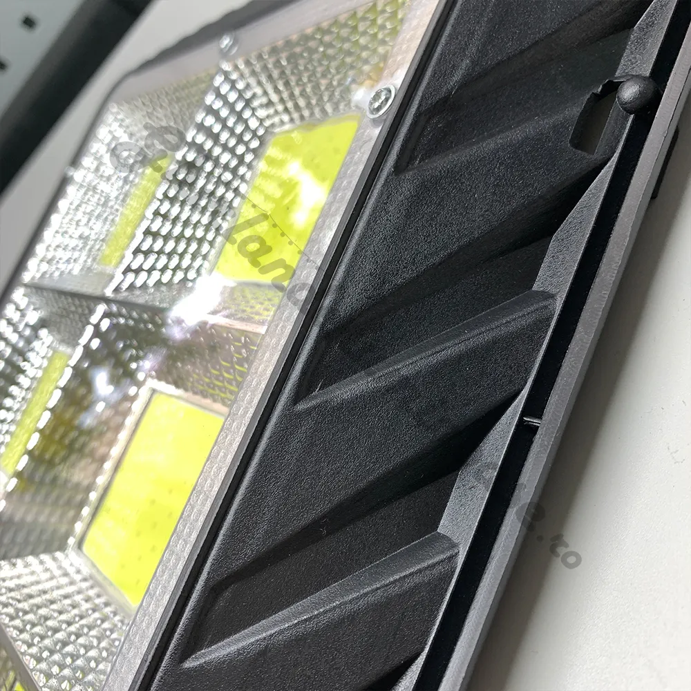 Lampa Solara Stradala 400W, cu 400 LEDuri COB, Telecomanda, Senzor de Miscare si Lumina