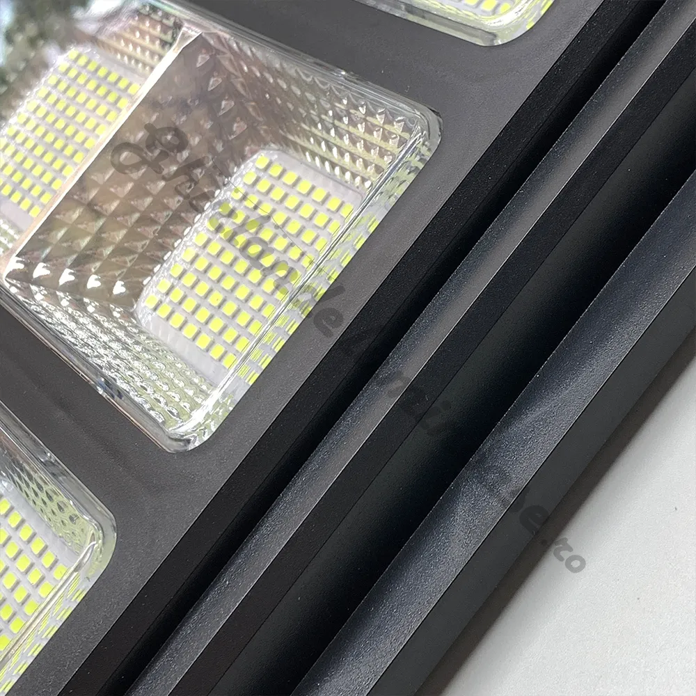 Lampa Solara Stradala 500W cu 900LEDuri, 3 Moduri de Functionare, Telecomanda, Senzor de Miscare si Lumina