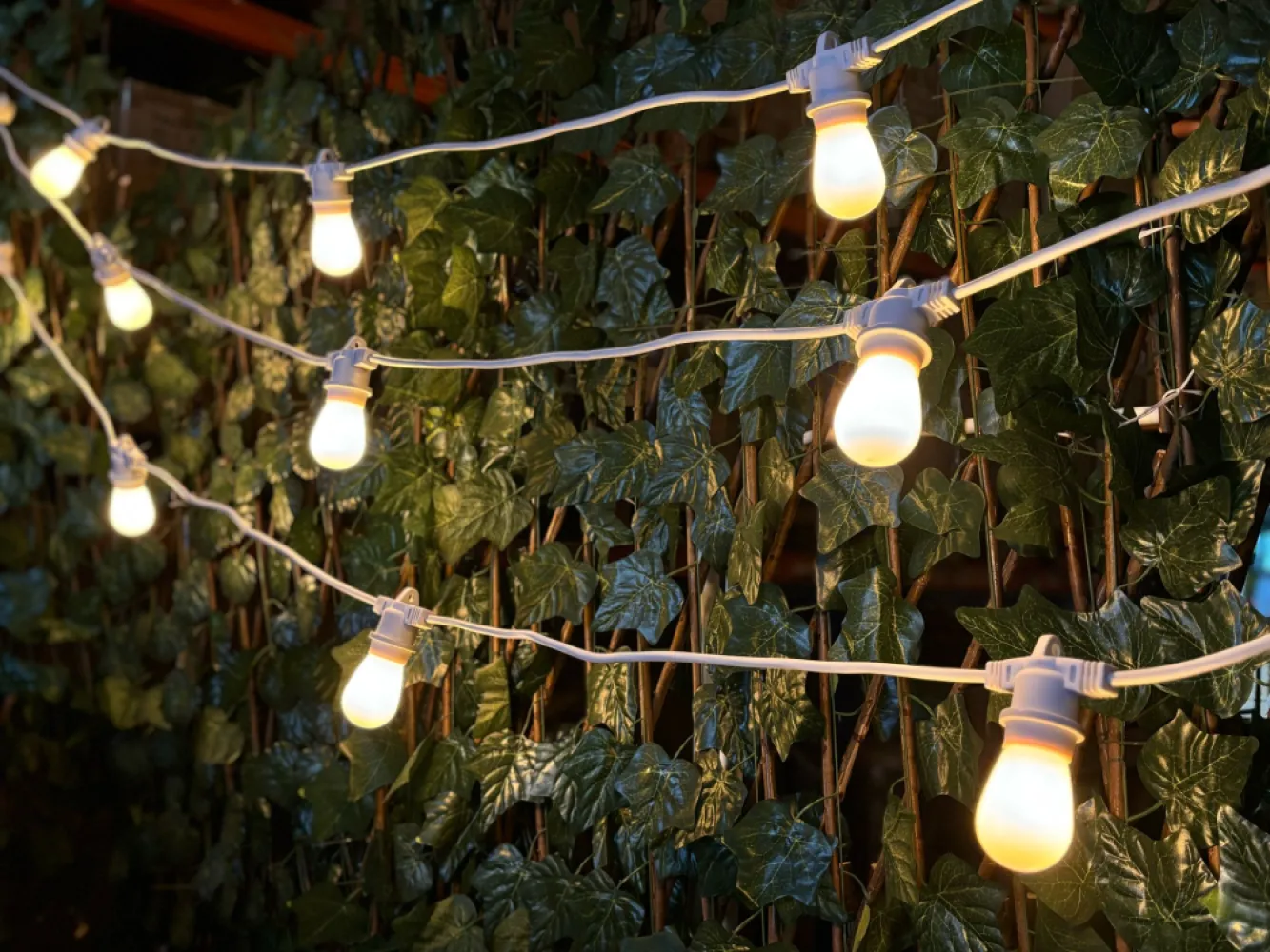 Ghirlandă Luminoasă 350M cu 700 Becuri Bec LED Alb Mat Para, 1W, Din Plastic, Dimabil, E27, S14, Lumina Calda, de Exterior