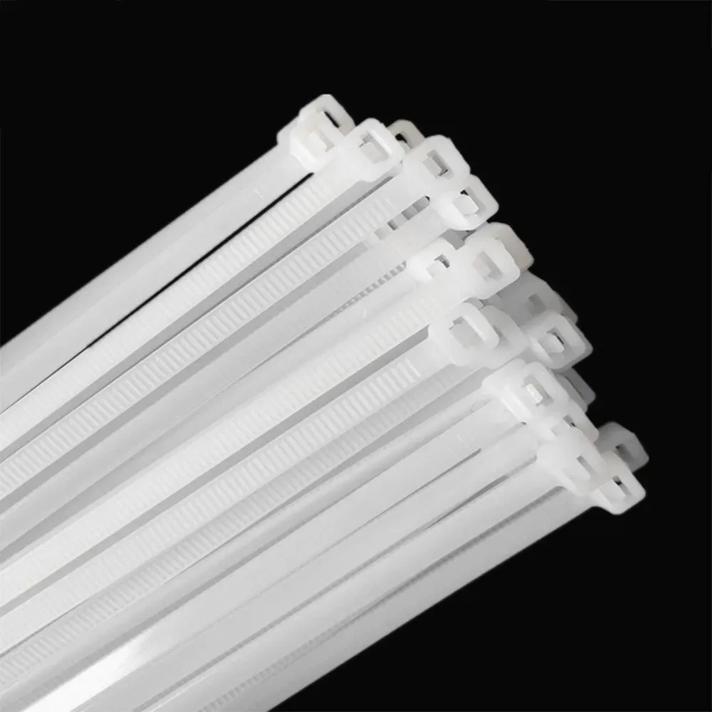 Colier Plastic