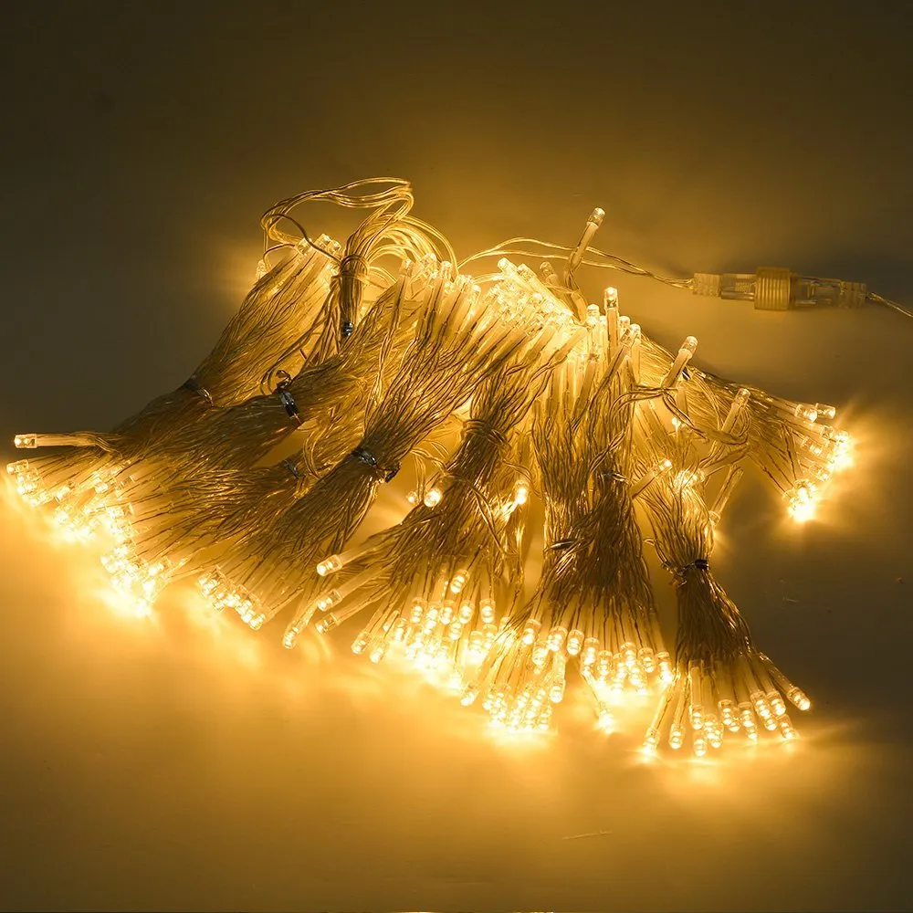 Perdea Luminoasa 2M x 1M, 150 LEDuri, Cablu Transparent, Lumina Calda, Conectabila 14M, de Exterior
