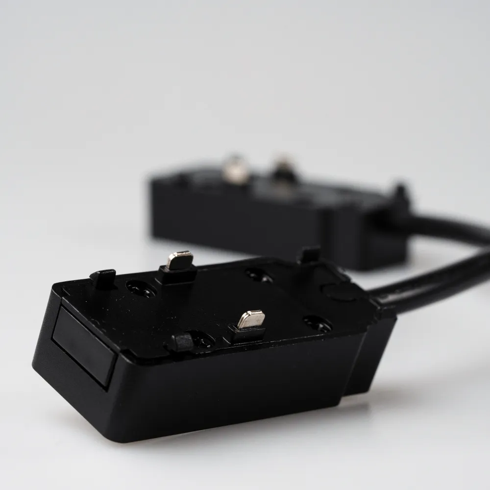 Conector Flexibil, Negru