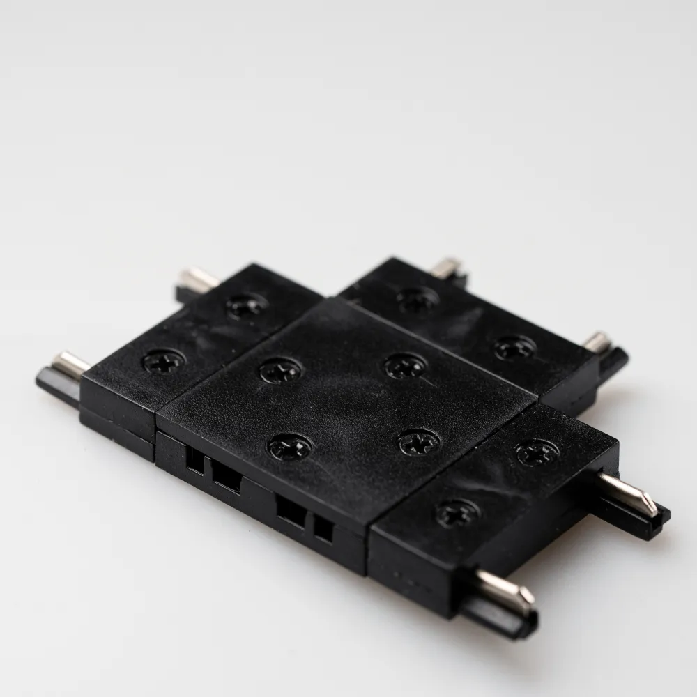 Conector de Tip "T" pentru Sina Magnetica Slim Aplicata, Negru