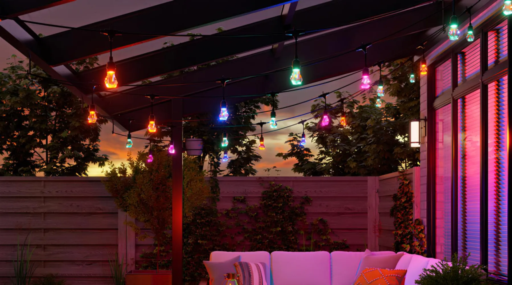 Ghirlanda Luminoasa 15M cu 20 Globuri LED, 0.5W, Cablu Negru, Lumina Reglabila, RGB, Smart TUYA, Conectabila 45M, de Exterior IP67