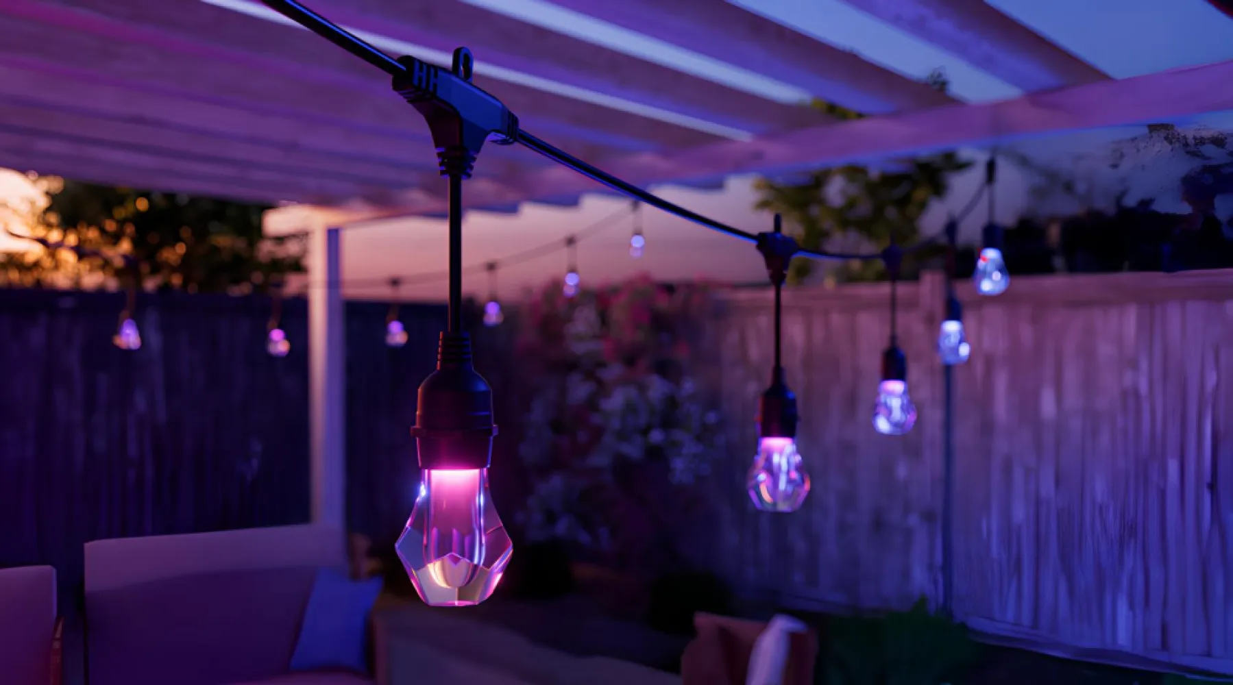 Ghirlanda Luminoasa 15M cu 20 Globuri LED, 0.5W, Cablu Negru, Lumina Reglabila, RGB, Smart TUYA, Conectabila 45M, de Exterior IP67
