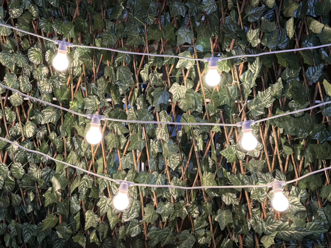 Bec LED Alb Mat, 3W, din Plastic, Dimabil, E27, A60, Lumina Naturala, de Exterior