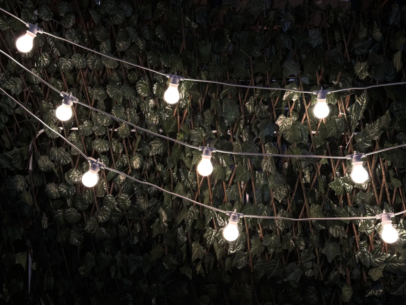 Bec LED Alb Mat, 3W, din Plastic, Dimabil, E27, A60, Lumina Naturala, de Exterior