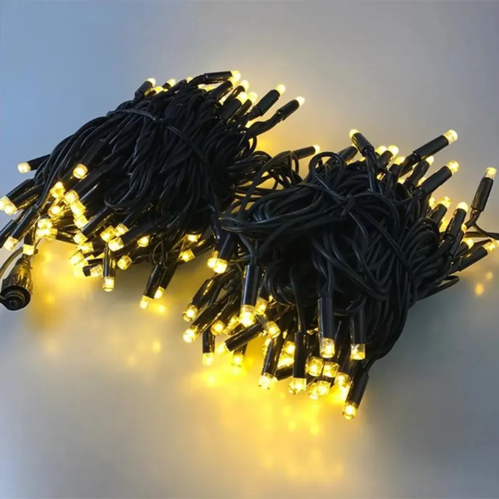 Ghirlanda Luminoasa 20m cu 200 LEDuri, Cablu Negru, Lumina Calda, Conectabila 200M, de Exterior